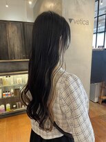 ベチカ(vetica) ツヤ髪、インナーカラーのロングヘア