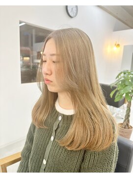 イブー(hibou) シアーベージュカラー