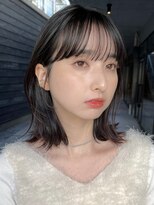 ガーデンヨコハマ(GARDEN YOKOHAMA) きりっぱなしボブレイヤーカットオリーブベージュ顔まわり