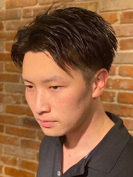 ヒロ銀座 バーバーショップ 札幌本店(HIRO GINZA BARBER SHOP) ビジネススタイル【ツーブロック】