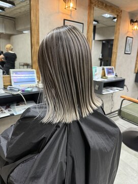 サニー 渋谷(SUNNY) バレイヤージュ、ハイライト、レイヤーロング、グレーベージュ