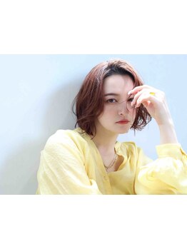 《ダメージレスで透明感のある艶カラー》頭皮や髪に優しく、髪の芯から潤いを与え艶やかで上品な質感に◇