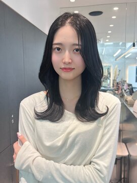 ロンドシエル 横浜(Lond ciel) オリーブグレー/韓国風巻き/レイヤーカット/髪質改善/縮毛矯正