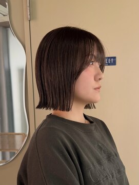 エスキス(ESQUISSE) 外はねボブ