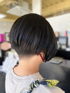 ヘアーララプラス(HAIR lala+) 【HAIR lala+】#ベリーショート#シルバー#ブリーチ#髪質改善