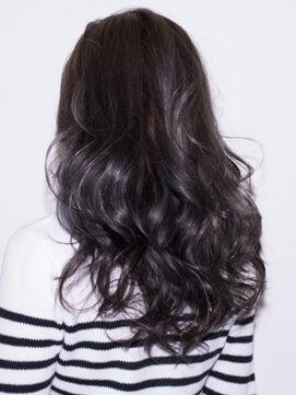 クアトログランシュ ひたちなか店(QUATRO×GranCieux) 【QUATRO】シルバーアッシュ