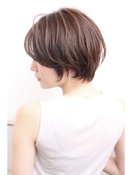 アルテロワジール(Alte Rowazle) 大人可愛い20代30代40代 丸みショートボブ