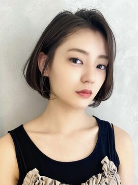 アンク(ank) 30代・40代大人可愛い小顔ワンサイドショートボブ丸み前下がり