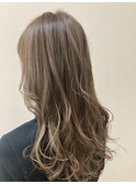 ハイライトベージュ