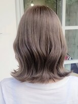 ヘアーアンドビューティーガーデン(HAIR AND BEAUTY GARDEN)&nbsp;大人ショートボブグレイカラー白髪染め白髪ぼかしハイライト40代