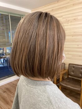 ニコ(niko)の写真/白髪が増えてきてやりたいカラーができない、透明感が出せない！！そんな悩みを解決！！
