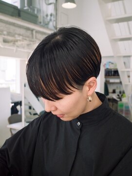 ワク(WAKU) 【WAKU】刈り上げショート/ぱらぱらブリーチ