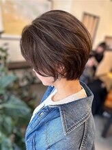 リム(Rim) 白髪ぼかしハイライト×ショート