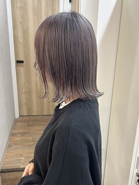 アンビシャス 福生(ambitious) ダブルカラーラベンダーグレージュ切りっぱなしボブ