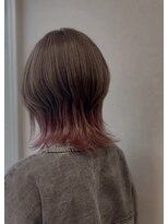 リノ(LINO)&nbsp;ウルフカット×インナーカラー