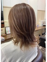 コアフィールフィス(COIFFURE fils)&nbsp;ハイライト ウルフミディ ミルクティーブラウン