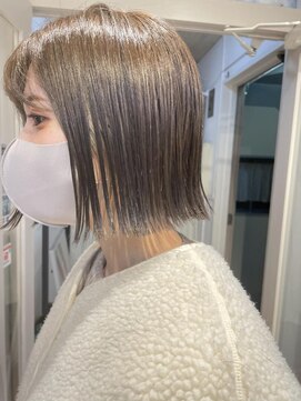 テトラ バイ ネオリーブ 横浜西口店(tetra by neolive) 横浜★切りっぱなしミルクティーベージュ