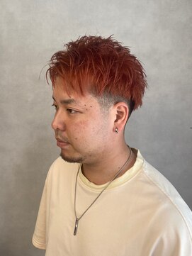 ソアー 新大阪(SOAR) イメチェンレッドブリーチカラー刈り上げ束感ショート【新大阪】