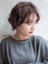 カライング(ing)&nbsp;大人可愛い20代30代40代黒髪前下がりひし形小顔ボブ丸みショート