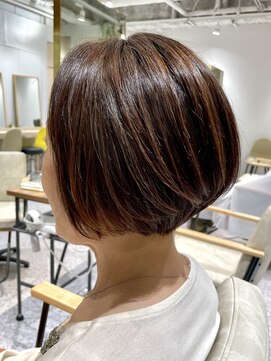 ゼストララ(ZEST Lara) 【YUICHI】襟足ギリギリ前下がりボブ【吉祥寺】