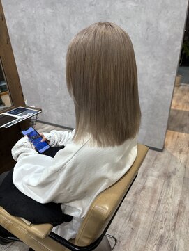 シキ(C key) beige