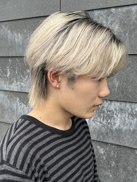 ヒュイル バイ ニアウ(Hwyl by Niau) メンズマッシュセンターパートスパイラルパーマニュアンスパーマ