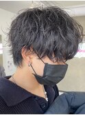 スパイラルパーマツイストパーマアップバング短髪メッシュ