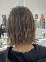 ルプル バイ フェイス 磯子(L'pul by face)&nbsp;切りっぱなし外ハネボブ×ハイライトカラー【スタイリスト桂口】