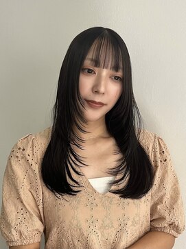 ヨーク(YOKE) ロングレイヤーフェイスレイヤーヘーゼルグレージュ艶髪