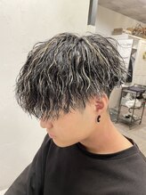 メンズサロン【メンズパーマ/フェザー/ツイスト/ツイスパ】 veretta. 香里園店 ツイスパ×ハイライト
