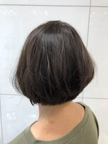サロンドユー ベルポート本店(SALON DE U) 前下がり ボブ