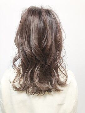 ジジデザイン(jiji DESIGN) ベージュナソトハネボブ  jijiDESIGN 濱口勇太