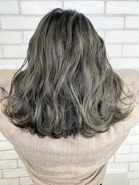 シウン(SIUN.) ゆるふわミディアム♪ ダークミルクティー