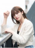 透明感カラー×前髪ありのナチュラルストレート