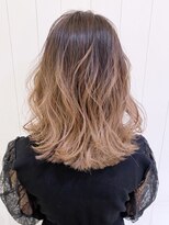 アイティーバイアルバム 松戸店(IT by ALBUM) アッシュバレイヤージュミディアム_フェザーバング_ba325221