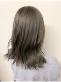 透け感たっぷりアッシュグレージュ