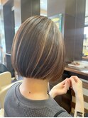 前下がりボブハイライト