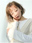 エアリーボブ_外ハネボブセクションカラーペールベージュ_28819