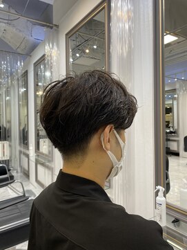 エスカーラ 表参道(THE ESCALA) ＠shino_ne197/アップバングビジネススタイル