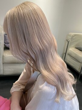 ベレーザ 渋谷(BELEZA) 3920ミルクティーアッシュ艶髪シルキーベージュハイトーンカラー