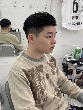 ウェルネス(Wellness) スキンフェード、フェード