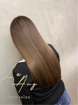 レアング(LeAng) ultowa treatment & フォギーベージュ