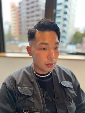 リバレッジ 広尾(Leverage) 海外七三かき上げフェードパーマ