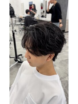 オム ブランシェ(HOMME BLANCHE’) 【Ryo】波巻きフェザーパーマ&ダウンパーマ