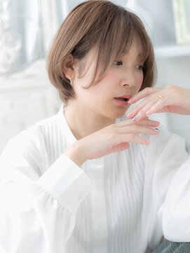 モッズヘア 越谷(mod's hair) ミルクティーアッシュ前下がりショートボブh3越谷20代30代40代