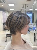 (くびれショートボブ)