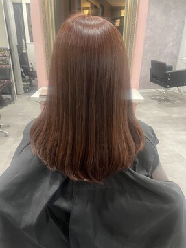 トゥーレ(Tule) 艶ピンクカラー