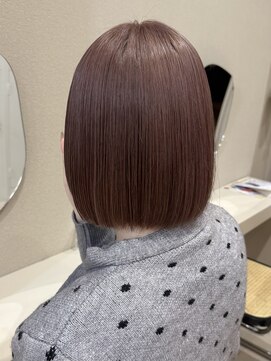 ボブ　ブリーチあり　ラベンダーピンク