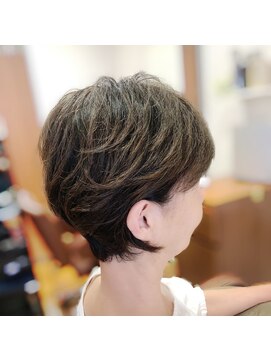 グラッシュトーン(grash tone) 耳かけショート