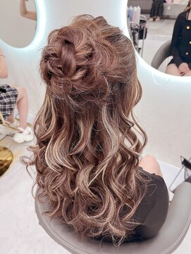 クラン 梅田店(Clan) お団子ハーフアップ